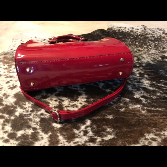 💥CANDY APPLE RED Vegan Patent Leather Purse - Picture 6 of 8